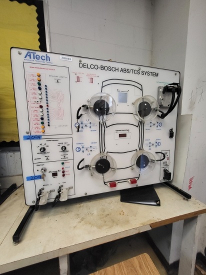 Delco-Bosch ABS/TCS system simulator