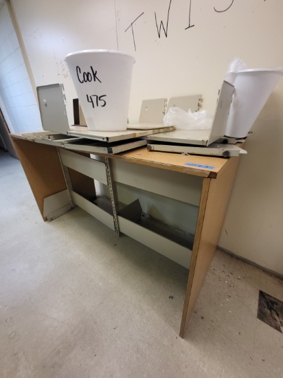 wood/metal shelving 74x33x43