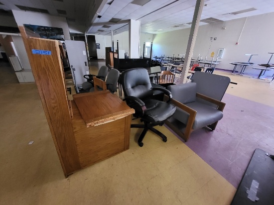 6 metal/wood tables, 4 office chairs, 2 wooden