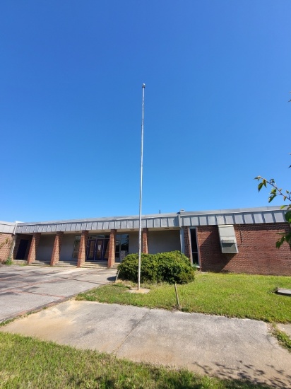 Flag pole