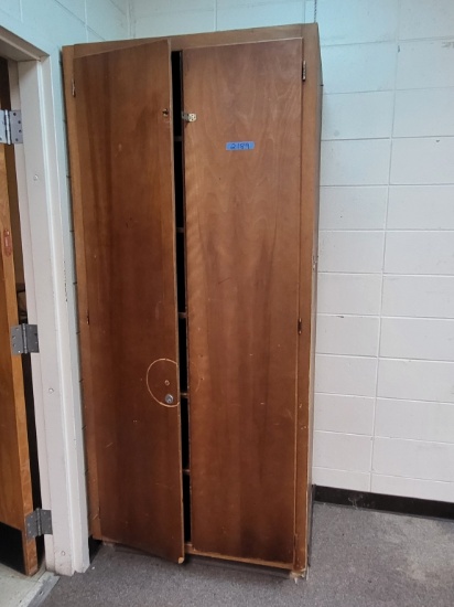 wooden cabinet 82x35