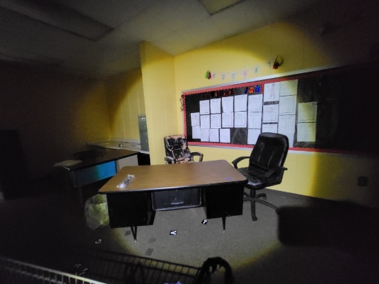 metal office desk, 2 office chairs