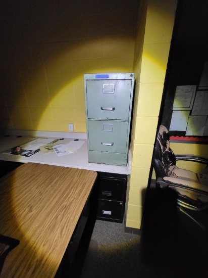 (2) 2-drawer metal filing cabinets