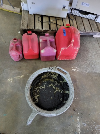 (4) Gas Cans, Oil Can