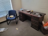 wooden office desk w. office chair 64x20x29