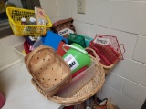 Basket / craft lot