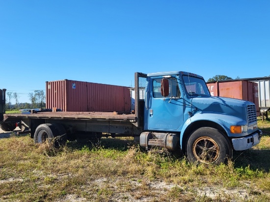 1989 Navistar 4700 Flatbed Truck