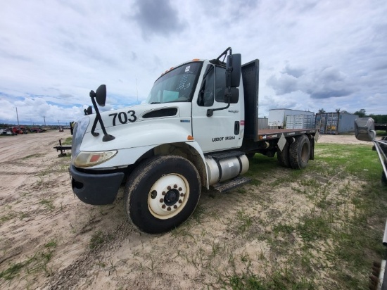 2010 International 4300 Durastar Flatbed Truck