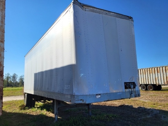 1990 Fruehauf Dry Box Semi Trailer W/ Working Lift