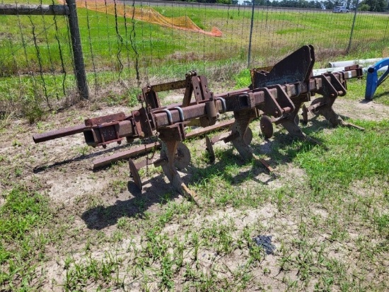 4 Row Ripper Bedder