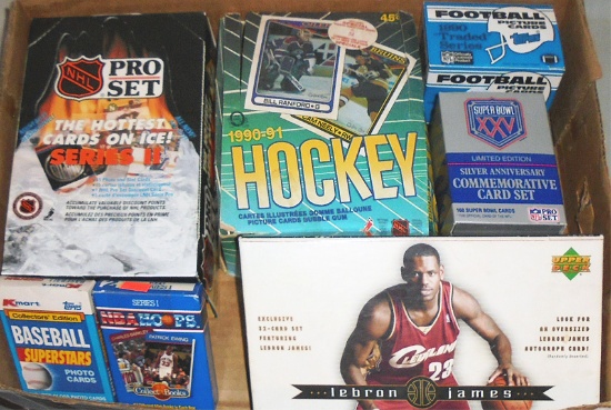 Huge -Football/Hockey/Basketball Cards- Sports Memorabilia Box Lot