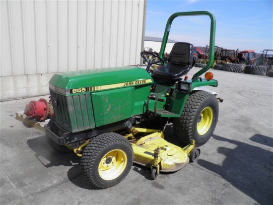 87 JD 855 Compact utility, 3-point, 60" deck, PTO, hydrostatic, FWD,