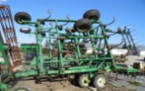 JD 980 30' w/3 bar spring tine harrow 