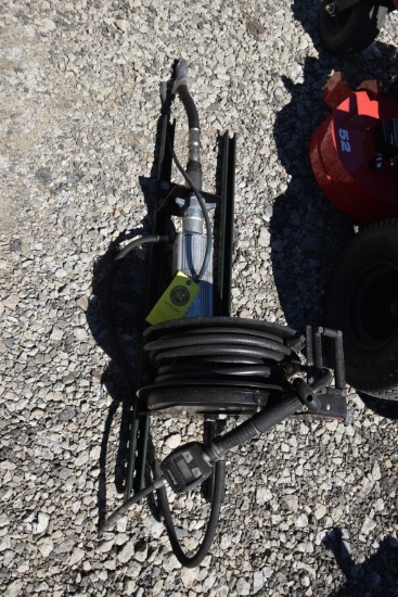 Balcrank oil Pump w/reel and meter device