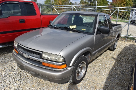 1998 Chevrolet S10 ext cab runs & drives