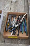 Assorted Hand tools 12400 Assorted hand tools pliers