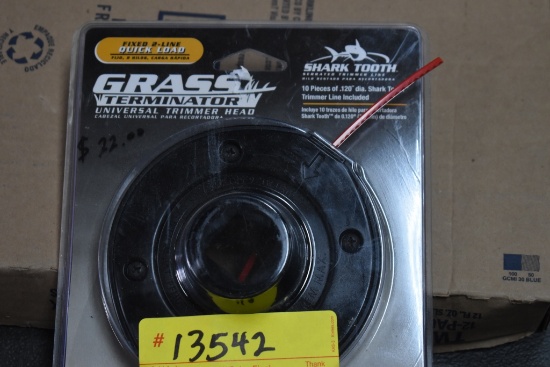 Grass Terminator Universal Trimmer Head with  10 pieces of .120 dia. Shark