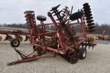 Massey Ferguson 820, 3 section folding disc,  24ft wide, 9.25in spacing, go