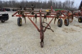 Case IH 5500 chisel plow,