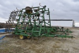 JD 980 cultivator, 32ft, 4 bar spiked drag,