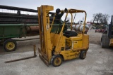 CAT T40B propane forklift,