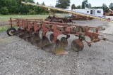 Case IH 720, 6 bottom plow,