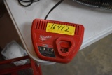 MILWAUKEE M12 CHARGER 16412