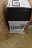 COST WAY ICE MACHINE 20389