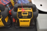 DEWALT 1400 AMP BATTERY CHARGER PACKS 20459