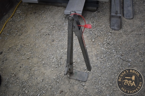 JACK JAW STAKE PULLER 25468