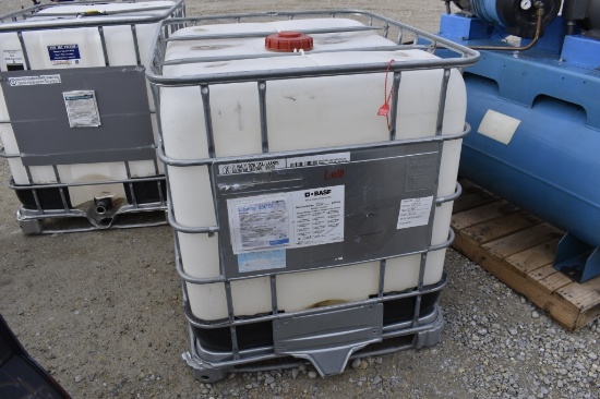 250 GALLON CHEMICAL TOTE 25523