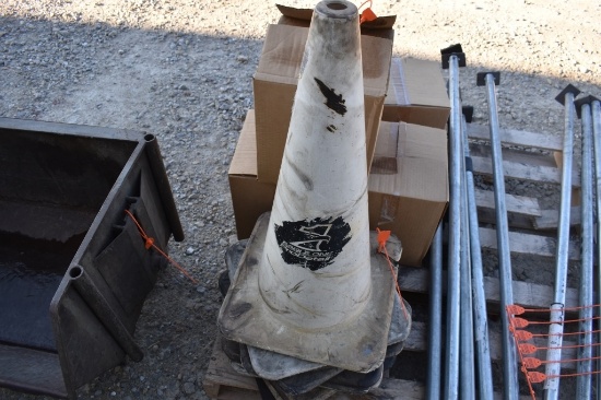 TRAFFIC CONES 25529