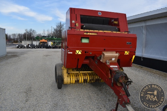 NEW HOLLAND 648 25871
