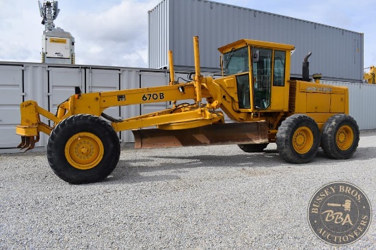 1992 DEERE 670B 26084