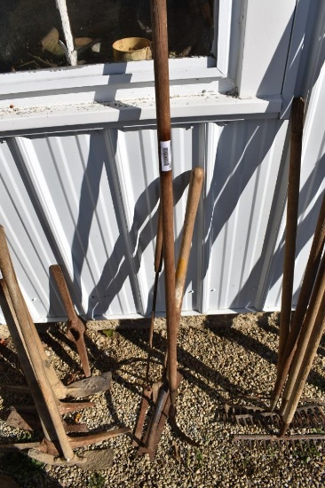 Lot of Of Assorted Garden Tools
