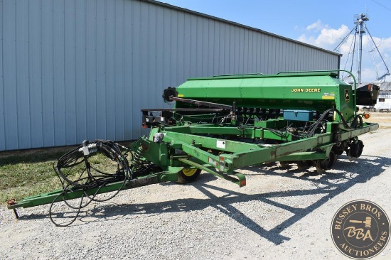 JOHN DEERE 1560 32860