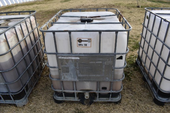 250 GALLON CHEMICAL TOTE 5602