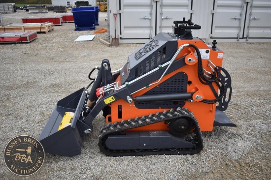 TPM INDUSTRIAL STAND ON SKIDSTEER 31517