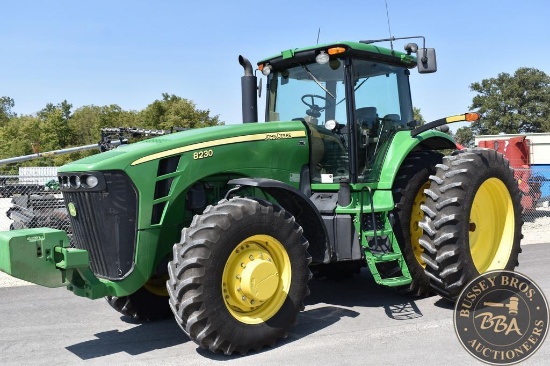 2007 JOHN DEERE 8230 30957
