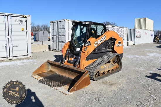 2022 CASE TV370B 32483