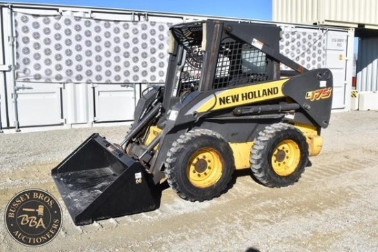 2011 NEW HOLLAND L175 32333
