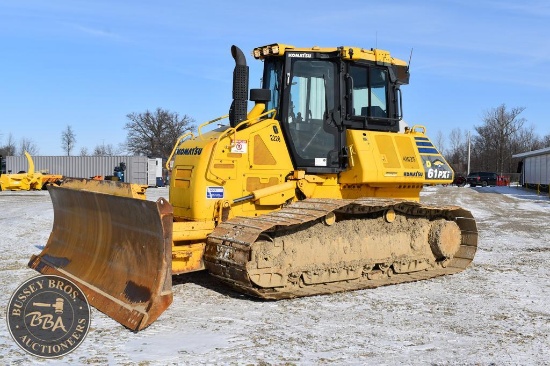 2017 KOMATSU D61PXi-24 30995
