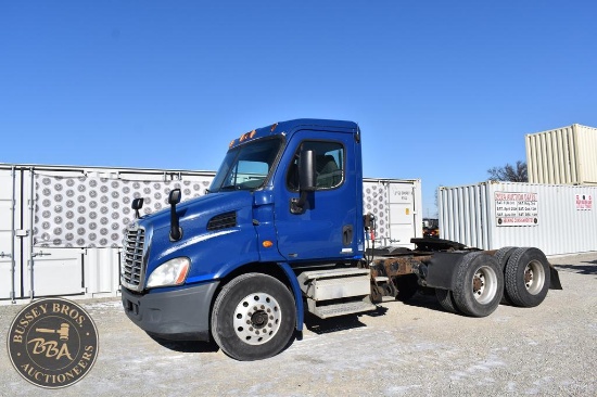 2011 FREIGHTLINER CASCADIA 113 32486