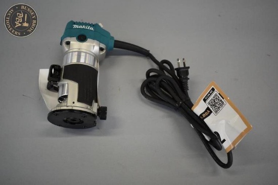 MIKITA ELECTRIC WOOD ROUTER 39390