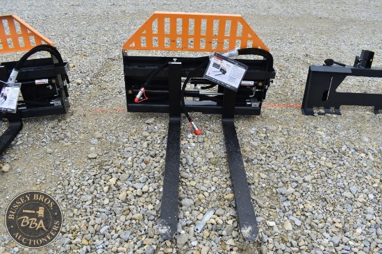Fork, Pallet WOLVERINE POWER FORK ATTACHMENT 35392