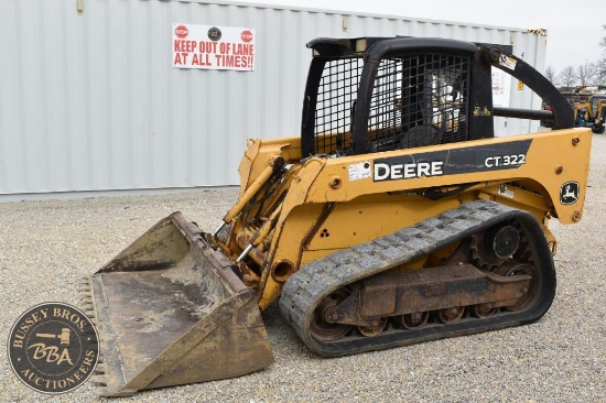 2001 DEERE CT322 TRACK SKIDSTEER- 33872