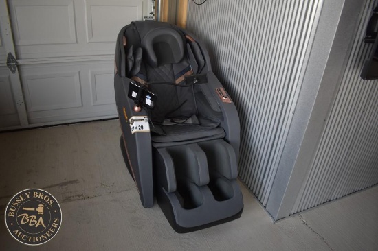 2025 IRMC MASSAGE CHAIR 35049