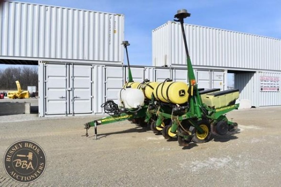 JOHN DEERE 1750 33765