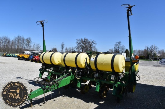 1994 JOHN DEERE 7200 33802