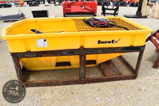 SNOW EX SALT SPREADER 35995